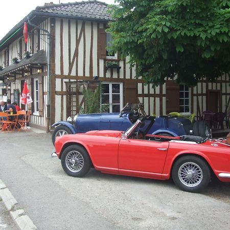 La Petite Auberge Chatelraould-Saint-Louvent Екстер'єр фото